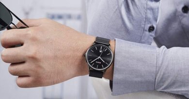 Panduan Memilih Jam Tangan Tiny Watch untuk Pria Pergelangan Tangan Lebar