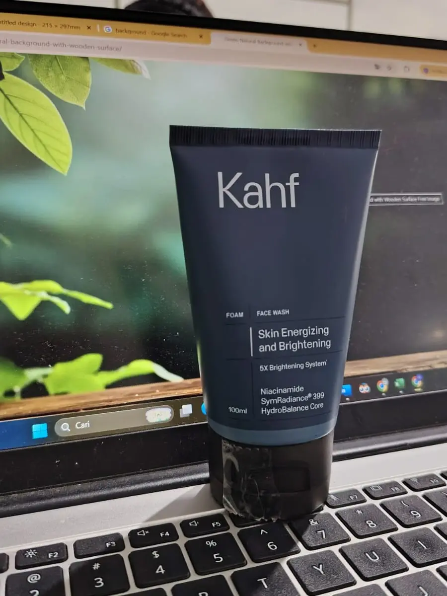 Review Kahf Skin Energizing & Brightening Face Wash Pria